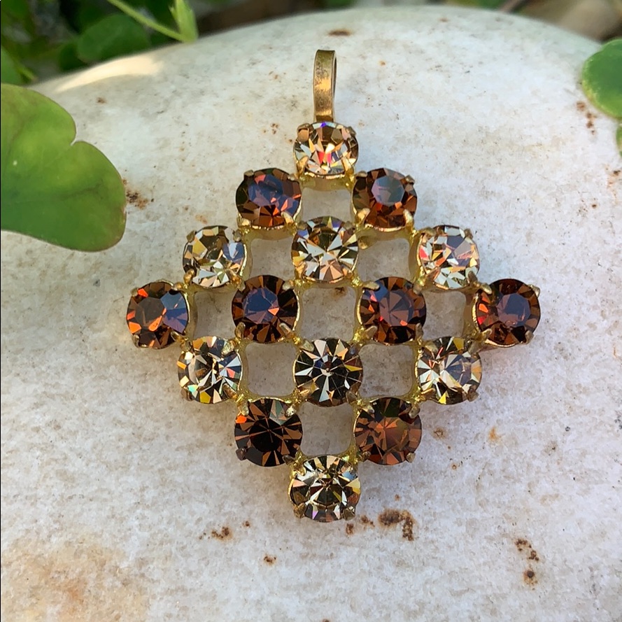 Vintage Austria Gold-Tone Rhinestone Pendant 15$
